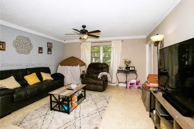 5160 SW 40th Ave #26D 1
