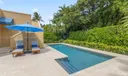 685 Harbor Ln Photo