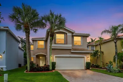 5068 Northern Lights Drive 1