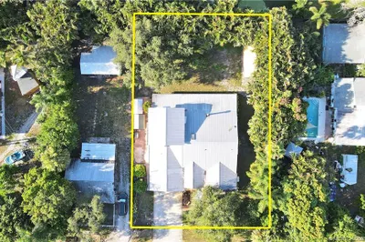 1030 SW 31st Street 1