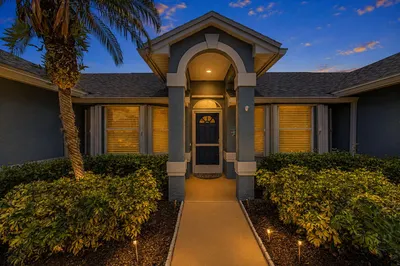 371 NW Sherry Lane 1