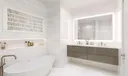 318 SE 5th Avenue #D-208 Photo