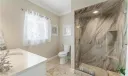 5703 SE Glen Eagle Way Photo