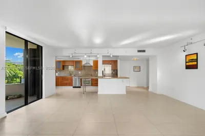181 Crandon Blvd #301 1
