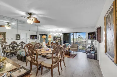 10442 Sunrise Lakes Blvd #312 1