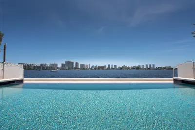 17301 Biscayne Blvd #1008 1