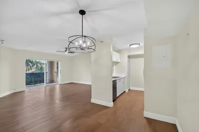 123 Yacht Club Way #307 1