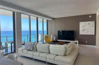 3100 N Ocean Drive #H-1701 1