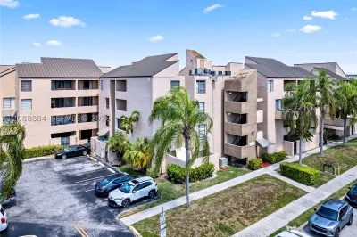 10500 SW 108th Ave #B211 1
