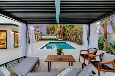 625 Las Palmas Park 1
