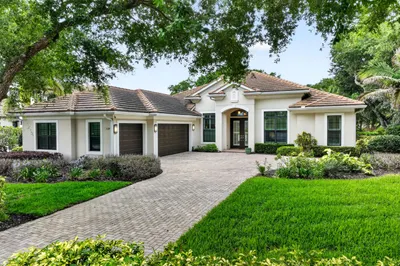 1109 Baywood Drive 1