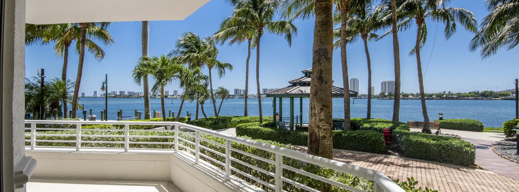Just Listed | 2650 Lake Shore Drive #106