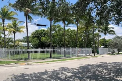 2616 NW 14th Ave 1