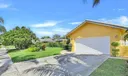 6915 N Calle Del Paz N Photo