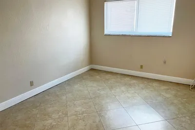 4050 NE 12th Terrace #15-1 1
