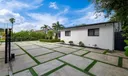 1721 SW 96th Ave Photo