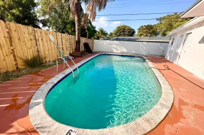 601 NW 38th Street 1