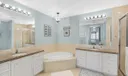 7 Harbour Isle Drive E #204 Photo