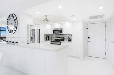 2017 S Ocean Dr #1510 1