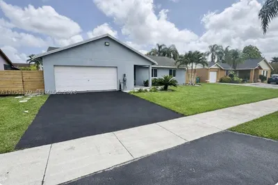 13758 SW 283rd Ter 0 1