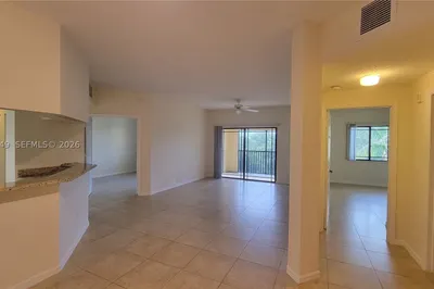 3018 Alcazar Pl #303 1