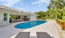 4124 SE Fairway E Photo