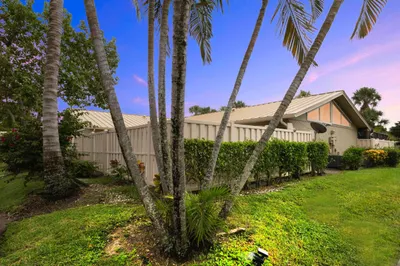 5933 Golden Eagle Circle 1