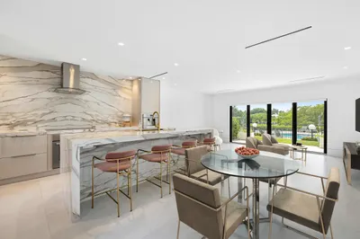 3474 S OCEAN Boulevard #10 1