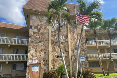 A 555 Building