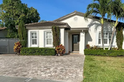1717 SW 138th Ave
