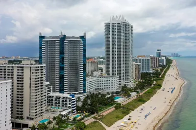 6301 Collins Ave #1003 1