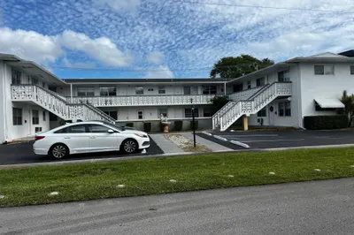 Hollywood Residential 1