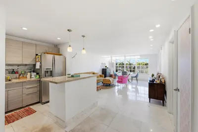 2420 SE 17th Street #401c 1