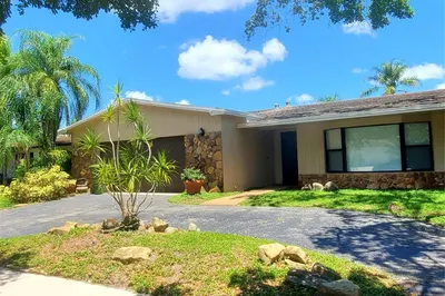 1421 NW 114th Avenue 1