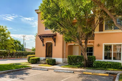 3549 Forest Hill Boulevard #25 1