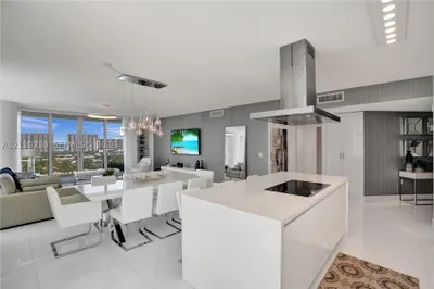 330 Sunny Isles Blvd #5-908 1