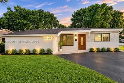 3100 SW 67th Ter 1