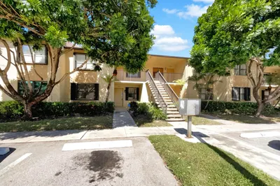 1272 S Military Trail #313 1