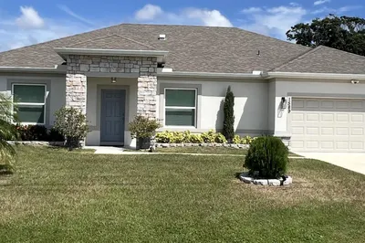 1589 SE Dome Circle 1