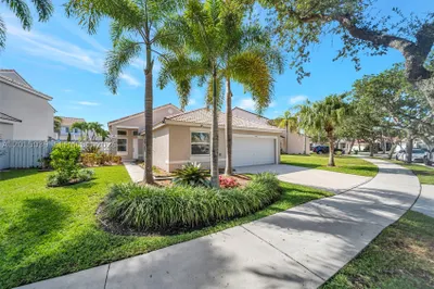 941 Briar Ridge Rd 1