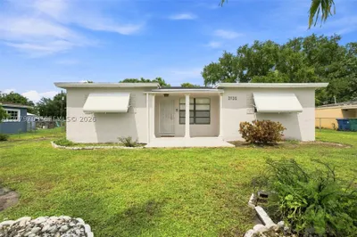 2135 NW 129th St 1