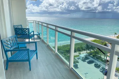 6917 Collins Ave #1205 1