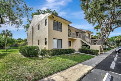 6660 SOMERSET Drive #102 1
