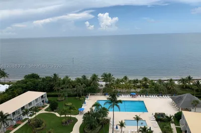 881 Ocean Dr #12C 1