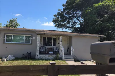 1760 NW 56th St #REAR 1