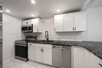 7100 NW 17th Street #220 1