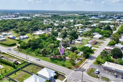 5120 & 5110 SE Jack Avenue 1