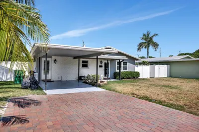 833 NW 10th Ave, Dania Beach