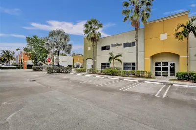 2051 NW 112th Ave #114 & 115 1