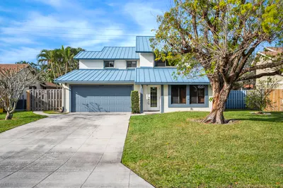 1119 Rainwood Circle W 1
